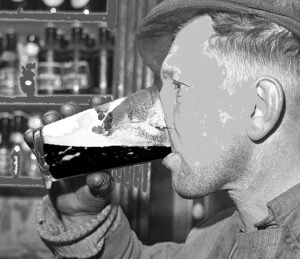 Drinking a pink of stout for International Stout Day for the BangkokBeerGuide