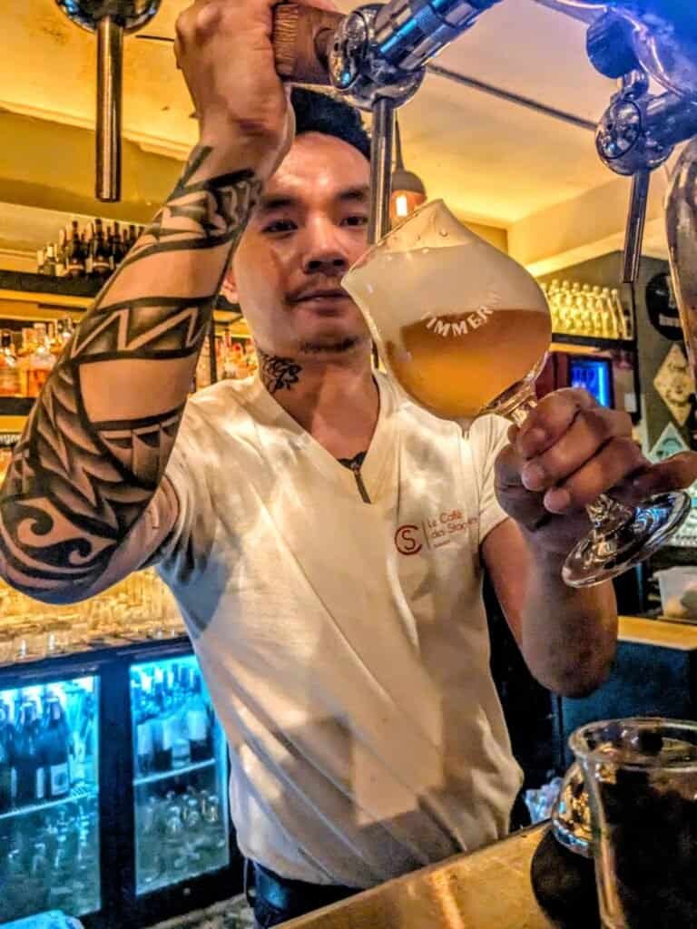 Sathorn Crawl - Les Cafe de Stagiaires